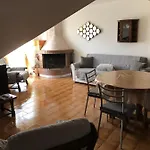 Glam House