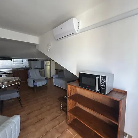 Glam House Apartment *